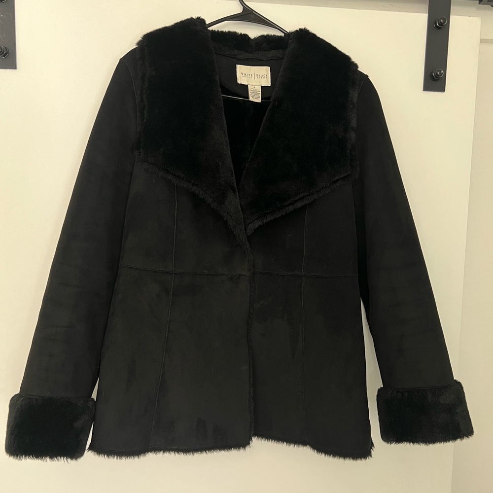 WHITE HOUSE BLACK MARKET WOMEN SIZE S BLACK COAT